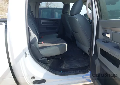 2015 Ram 1500 Outdoorsman z USA, uszkodzony, nr VIN 1C6RR6LT5FS630025